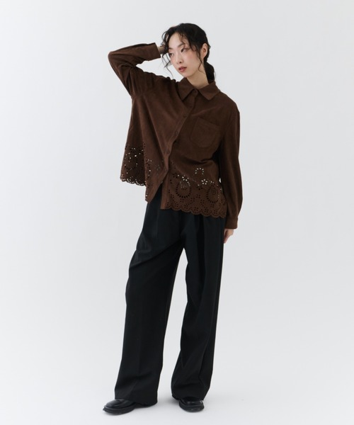 NUJOH(ヌゾ)の「Suede Lace Shirt Blouse / スエードレースシャツブラウス(シャツ/ブラウス・レディース・ダークブラウン/ダークベージュ・FREE)」の18枚目の写真