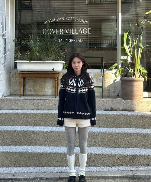 VANONE ATELIER(バノンアトリエ)の「KN4242 Nordic knit hood zip-up_Navy(パーカー・レディース・ネイビー・FREE)」の4枚目の写真