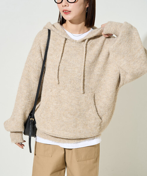 FREAK'S STORE（フリークスストア）の「限定展開　ルーズ ニット フーディー プルオーバー（ニット/セーター・レディース・ナチュラル/ダークブラウン/ベージュ/チャコール・ﾌﾘ-）」の5枚目の写真