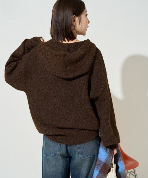 FREAK'S STORE（フリークスストア）の「限定展開　ルーズ ニット フーディー プルオーバー（ニット/セーター・レディース・ナチュラル/ダークブラウン/ベージュ/チャコール・ﾌﾘ-）」の17枚目の写真