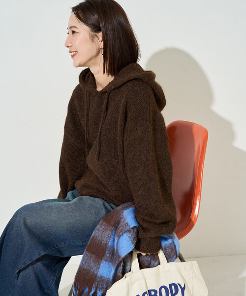 FREAK'S STORE（フリークスストア）の「限定展開　ルーズ ニット フーディー プルオーバー（ニット/セーター・レディース・ナチュラル/ダークブラウン/ベージュ/チャコール・ﾌﾘ-）」の19枚目の写真