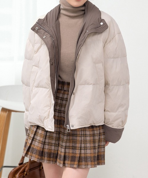 DAY CLOSET（デイ クローゼット）の「【ドロスト調節可/2WAY/ハイネックで首まであったか】旬のバイカラー配色。長袖ボリュームダウンジャケット レディース（ダウンジャケット/コート・レディース・アイボリー/ブラック・S/M）」の7枚目の写真