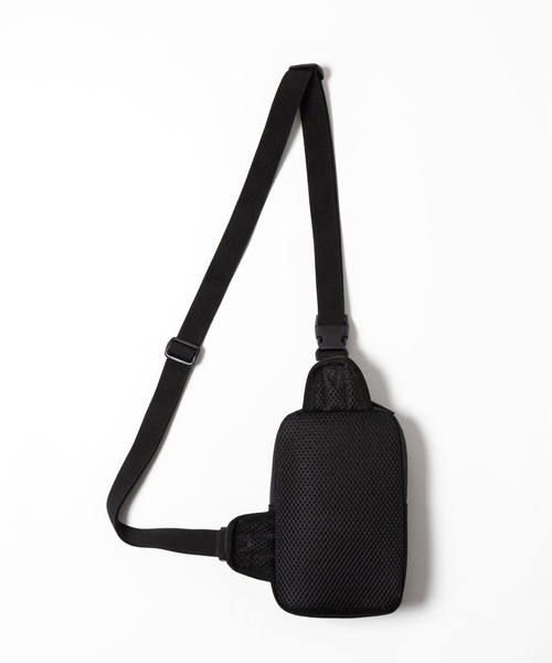 MAKAVELIC(マキャベリック)の「【62】【it】【MAKAVELIC】ACTIVE MINI SLING BAG(ショルダーバッグ・メンズ・ブラック・FREE)」の9枚目の写真