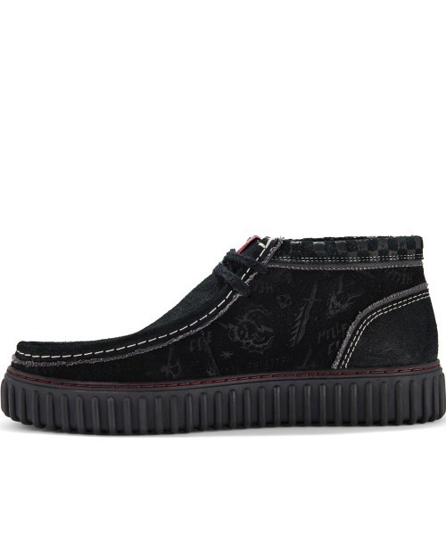 Clarks(クラークス)の「Clarks Torhill Hi x StrangerThings(クラークス トーヒルハイ x ストレンジャーシングス)(スニーカー・メンズ・ブラック・21cm/21.5cm/22cm/22.5cm/23cm/23.5cm/25cm/25.5cm/27.5cm/28.5cm/28cm/24cm/26.5cm/24.5cm)」の5枚目の写真