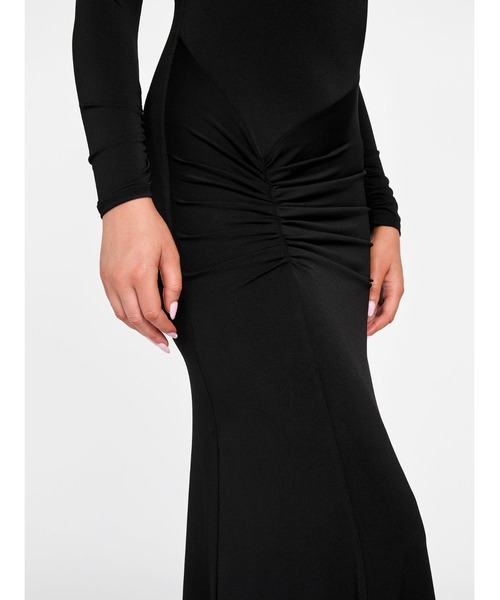 Guess(ゲス)の「MARCIANO AMELIA Long Sleeves Maxi Dress ドレス(ドレス・レディース・ブラック・38/42/40)」の5枚目の写真