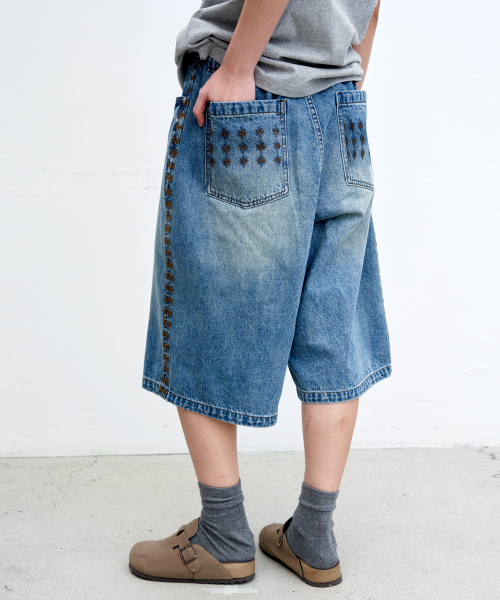 URBANSTOFF(アーバンストッフ)の「ステラ刺繍バミューダパンツ(ライトブルー)(その他パンツ・レディース・その他・MEDIUM/LARGE)」の1枚目の写真