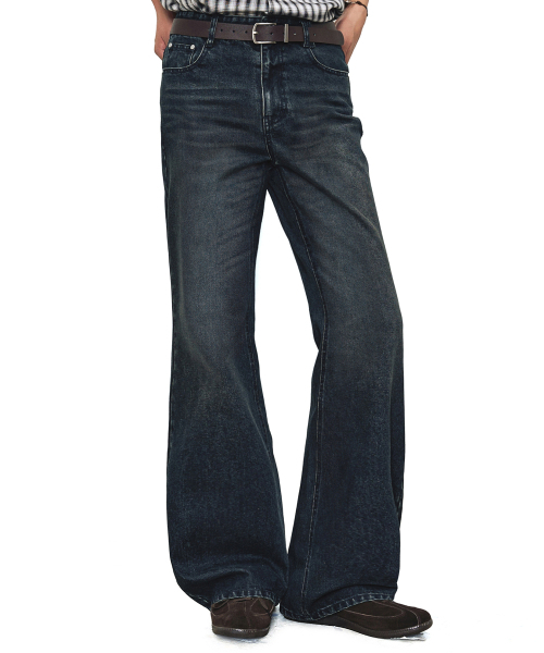 DECET(デケト)の「Loose Flared Jeans DCPT066DBlue(デニムパンツ・メンズ・その他・26/28/30/32/34)」の5枚目の写真