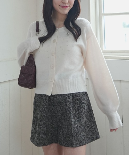 archives（アルシーヴ）の「ビジューニットカーディガン（カーディガン/ボレロ・レディース・アイボリー/ブラック/グレー・MEDIUM）」の5枚目の写真