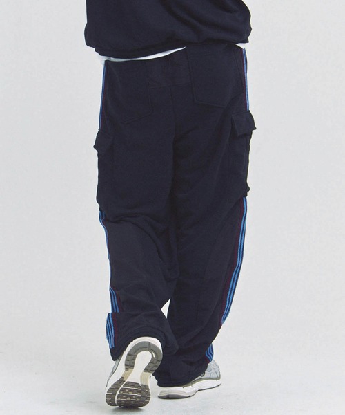 GALLIS ADDICTION（ガリスアディクション）の「GA 切替LINE CARGO PANTS（カーゴパンツ・メンズ・ブラック/グレー・L/M）」の9枚目の写真