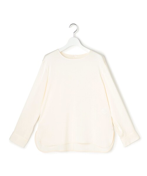 23区 L(ニジュウサンクオオキイサイズ)の「カフスボタン サテンTEEブラウス(シャツ/ブラウス・レディース・ベージュ系/アイボリー系・44/46/48)」の7枚目の写真