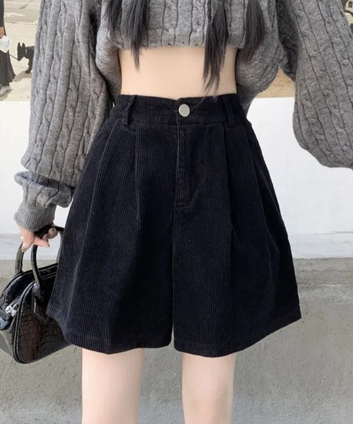 Flugge（フラッジー）の「コーデュロイハーフパンツ（その他パンツ・レディース・ブラウン/ブラック・LARGE/MEDIUM）」の4枚目の写真