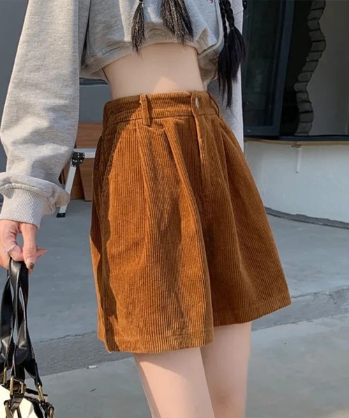 Flugge（フラッジー）の「コーデュロイハーフパンツ（その他パンツ・レディース・ブラウン/ブラック・LARGE/MEDIUM）」の12枚目の写真