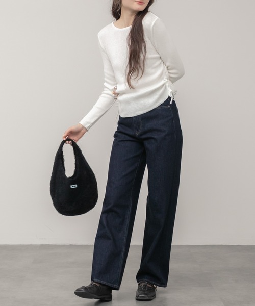 HEILIS（ヘイリス）の「サイドリボンニットトップス / アイボリー ブラック ベージュ 肌見せ ヘルシー ニット ドロスト トップス 長袖  変形 ノームコア 韓国 シンプル 無地 カジュアル 春服 秋服 冬服（ニット/セーター・レディース・ベージュ/アイボリー/ブラック・FREE）」の17枚目の写真