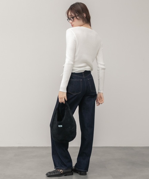 HEILIS（ヘイリス）の「サイドリボンニットトップス / アイボリー ブラック ベージュ 肌見せ ヘルシー ニット ドロスト トップス 長袖  変形 ノームコア 韓国 シンプル 無地 カジュアル 春服 秋服 冬服（ニット/セーター・レディース・ベージュ/アイボリー/ブラック・FREE）」の19枚目の写真