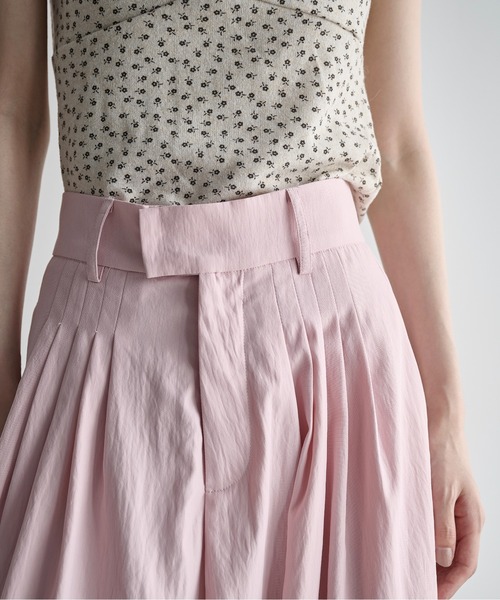 THE YOn（ザヨン）の「タックデザインバルーンカラーパンツ（その他パンツ・レディース・ライム/ピンク/グレイッシュベージュ・FREE）」の12枚目の写真