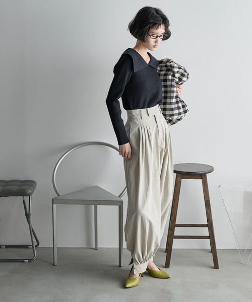 THE YOn（ザヨン）の「タックデザインバルーンカラーパンツ（その他パンツ・レディース・ライム/ピンク/グレイッシュベージュ・FREE）」の21枚目の写真