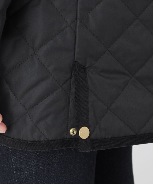 BLUE LABEL CRESTBRIDGE（ブルーレーベルクレストブリッジ）の「【取扱店舗限定】ナチュラルタフタキルティングコート（その他アウター・レディース・ブラック・38/36）」の6枚目の写真