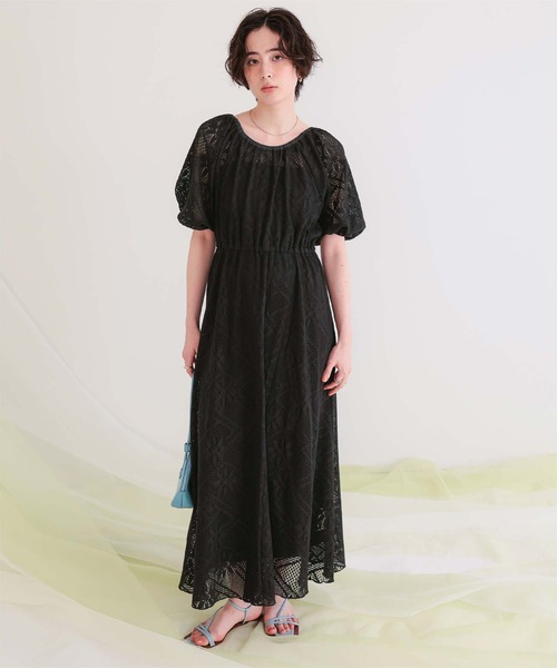 titivate(ティティベイト)の「前後2wayパフスリーブレースワンピース(ワンピース・レディース・ブラック/オフホワイト・L/M/S/SP)」の2枚目の写真