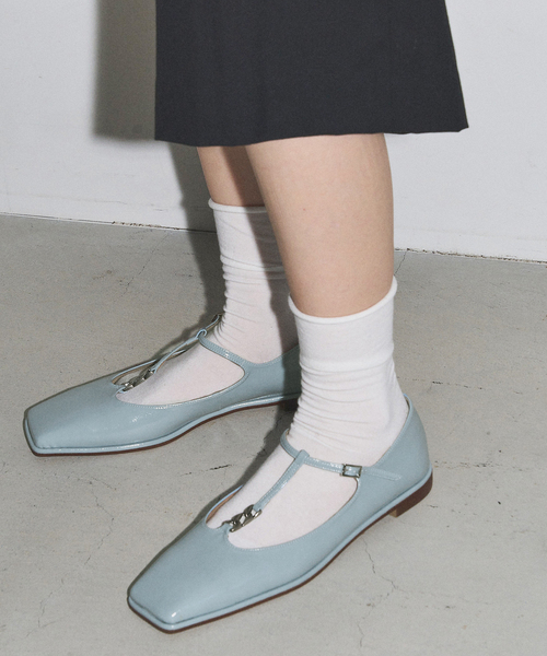 GRISE（グリーズ）の「GRISEスクエアチェーンツキTストラップフラット（その他シューズ・レディース・ブラック/ブルー系その他・25cm/24.5cm/24cm/23.5cm/23cm/22.5cm/22cm）」の7枚目の写真