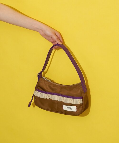GRAIN(グレイン)の「【GRAIN/グレイン】チュールフリルワンハンドルバッグ(トートバッグ・レディース・ブラック/ブラウン/カーキ・FREE)」の3枚目の写真