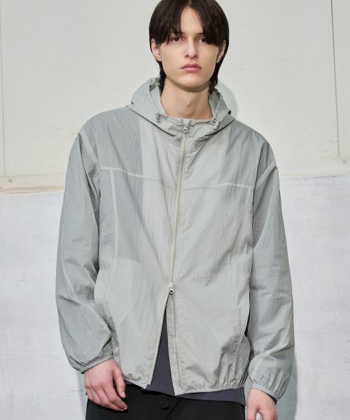 DRAW FIT（ドローフィット）の「パッカブルシアウィンドブレーカー[ブラック]（ナイロンジャケット・メンズ・その他・X-LARGE/LARGE/MEDIUM）」の2枚目の写真