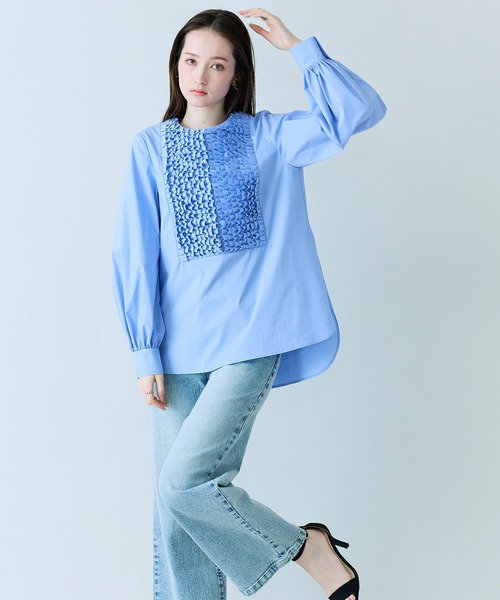 Audie a Muses(オーディアミューズ)の「美シルエットブーツカットデニム(デニムパンツ・レディース・ネイビー・38/40/42/36)」の2枚目の写真