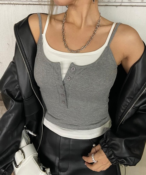 non-hedge(ノンヘッジ)の「アンサンブル風ヘンリーキャミソール(キャミソール・レディース・ブラック/グレー・FREE)」の2枚目の写真