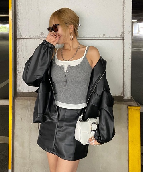 non-hedge(ノンヘッジ)の「アンサンブル風ヘンリーキャミソール(キャミソール・レディース・ブラック/グレー・FREE)」の9枚目の写真