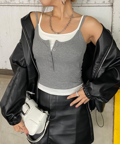 non-hedge(ノンヘッジ)の「アンサンブル風ヘンリーキャミソール(キャミソール・レディース・ブラック/グレー・FREE)」の11枚目の写真