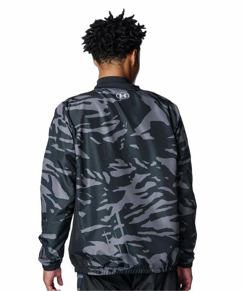 UNDER ARMOUR(アンダーアーマー)の「UAノベルティ Vネック ジャケット(ベースボール/メンズ)(その他アウター・メンズ・ブラック・M/XL/3XL/L)」の2枚目の写真