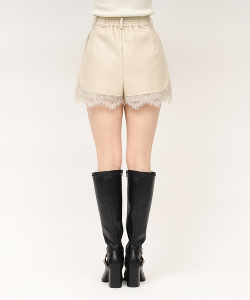 ROYAL PARTY(ロイヤルパーティー)の「レザーレースショートパンツ(その他パンツ・レディース・ベージュ/ブラック・FREE)」の4枚目の写真