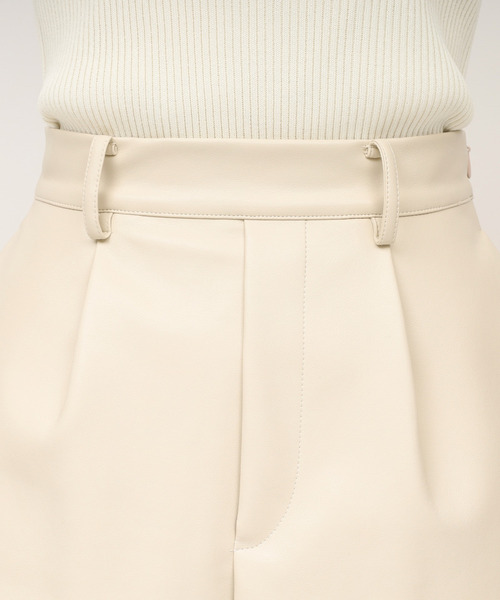 ROYAL PARTY(ロイヤルパーティー)の「レザーレースショートパンツ(その他パンツ・レディース・ベージュ/ブラック・FREE)」の5枚目の写真