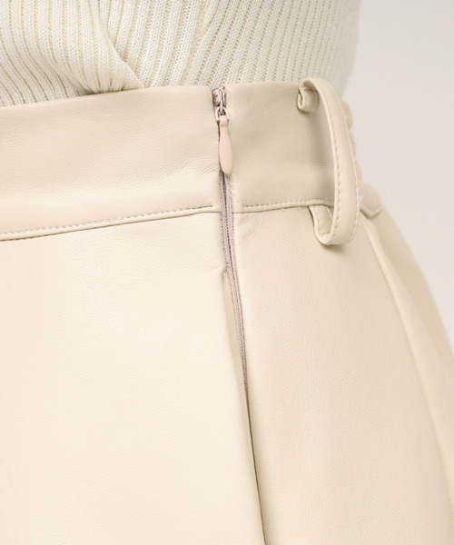 ROYAL PARTY(ロイヤルパーティー)の「レザーレースショートパンツ(その他パンツ・レディース・ベージュ/ブラック・FREE)」の8枚目の写真