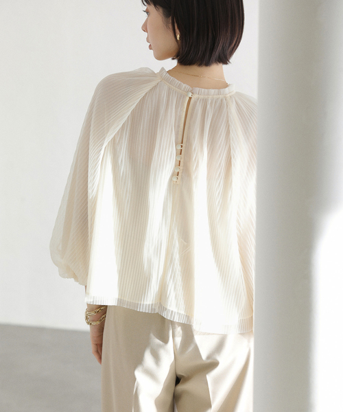 La TOTALITE(ラトータリテ)の「【洗える】2wayチュールプリーツブラウス(シャツ/ブラウス・レディース・イエロー/ホワイト/ブラック・FREE)」の17枚目の写真