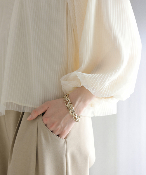 La TOTALITE(ラトータリテ)の「【洗える】2wayチュールプリーツブラウス(シャツ/ブラウス・レディース・イエロー/ホワイト/ブラック・FREE)」の19枚目の写真