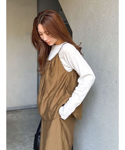 Ungrid（アングリッド）の「シアーフィットロングスリーブTee（Tシャツ/カットソー・レディース・ブラック/レッド/オレンジ/ブルー/オフホワイト・FREE）」の2枚目の写真