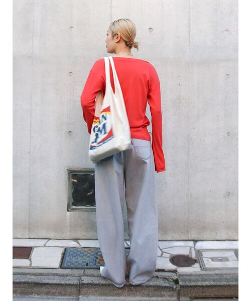 Ungrid（アングリッド）の「シアーフィットロングスリーブTee（Tシャツ/カットソー・レディース・ブラック/レッド/オレンジ/ブルー/オフホワイト・FREE）」の17枚目の写真