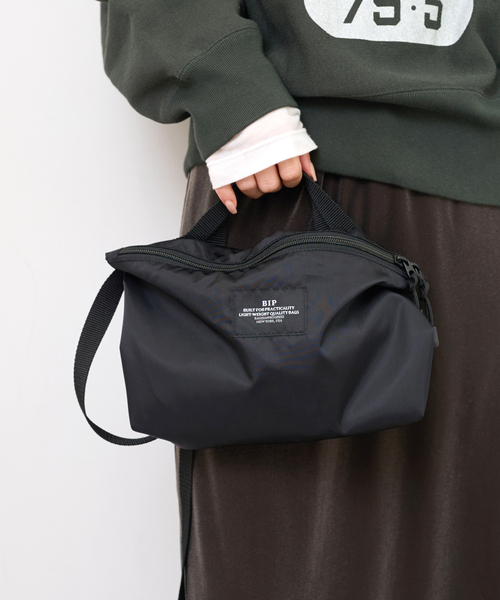 BAGSINPROGRESS(バッグズインプログレス)の「《WEB限定追加》【BAGS IN PROGRESS】FANNY PACK CROSSBODY(ショルダーバッグ・レディース・ブラック・FREE)」の6枚目の写真