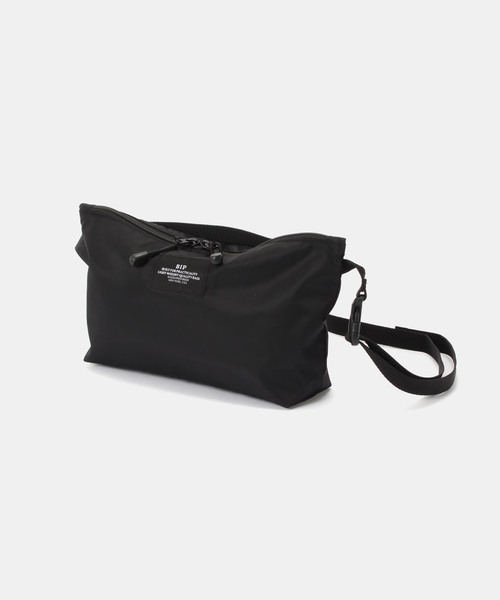 BAGSINPROGRESS(バッグズインプログレス)の「《WEB限定追加》【BAGS IN PROGRESS】FANNY PACK CROSSBODY(ショルダーバッグ・レディース・ブラック・FREE)」の7枚目の写真