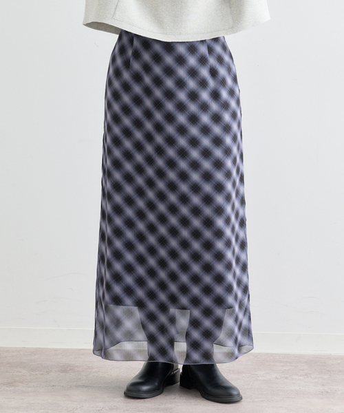 U by SPICK&SPAN（ユーバイスピックアンドスパン）の「シアーチェックタイトスカート（スカート・レディース・スカイブルー/ブラック・38/36）」の9枚目の写真