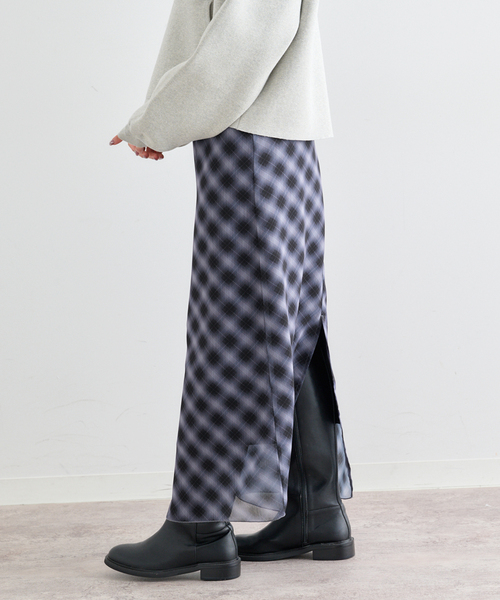 U by SPICK&SPAN（ユーバイスピックアンドスパン）の「シアーチェックタイトスカート（スカート・レディース・スカイブルー/ブラック・38/36）」の12枚目の写真