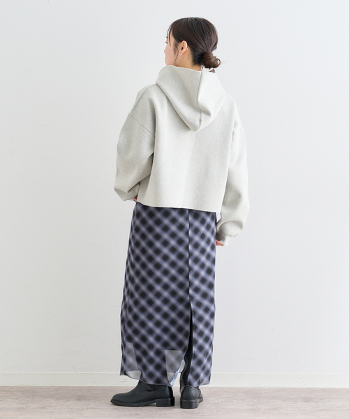 U by SPICK&SPAN（ユーバイスピックアンドスパン）の「シアーチェックタイトスカート（スカート・レディース・スカイブルー/ブラック・38/36）」の17枚目の写真