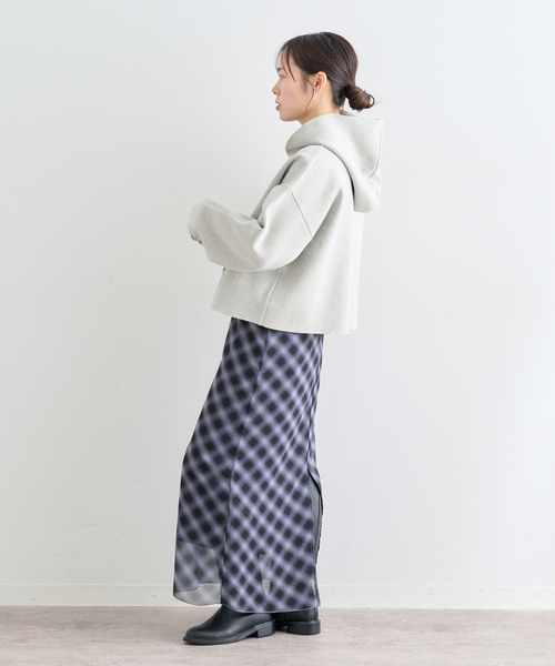 U by SPICK&SPAN（ユーバイスピックアンドスパン）の「シアーチェックタイトスカート（スカート・レディース・スカイブルー/ブラック・38/36）」の20枚目の写真