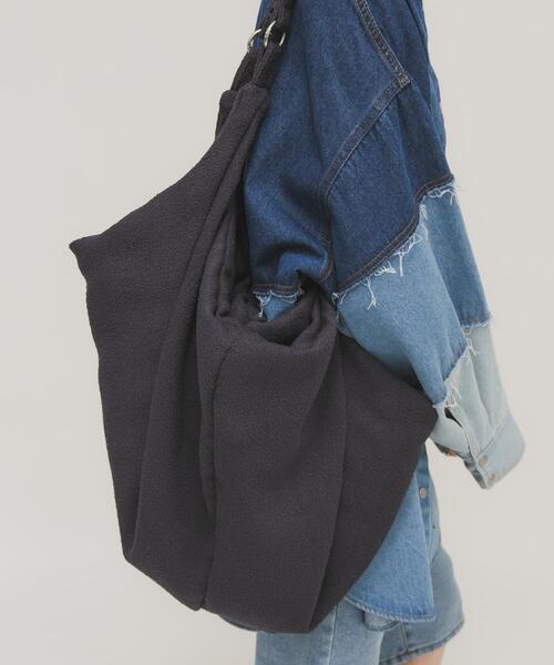 KBF（ケイビーエフ）の「パイル2WAYイージーBAG（トートバッグ・レディース・ネイビー/アイボリー・ONE）」の14枚目の写真