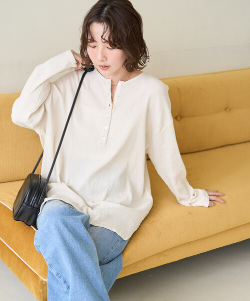 CHANEL ダブルカフス付き ボーダー 黒キナリ長袖コットン 大きい ゆったり ショート スカート - カシミヤ & コットン、ネイビーブルー、ライト
