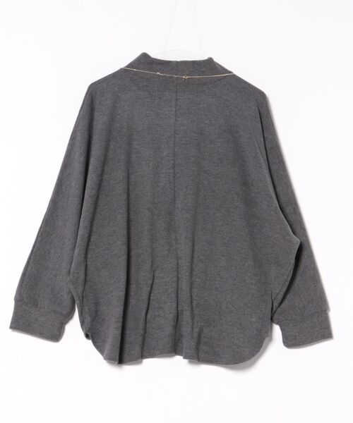 BELLUNA PLUS(ベルーナ)の「ネックレス付ふんわり裾タックプルオーバー(Tシャツ/カットソー・レディース・チャコール/モカ・XL/2XL/M/L)」の7枚目の写真