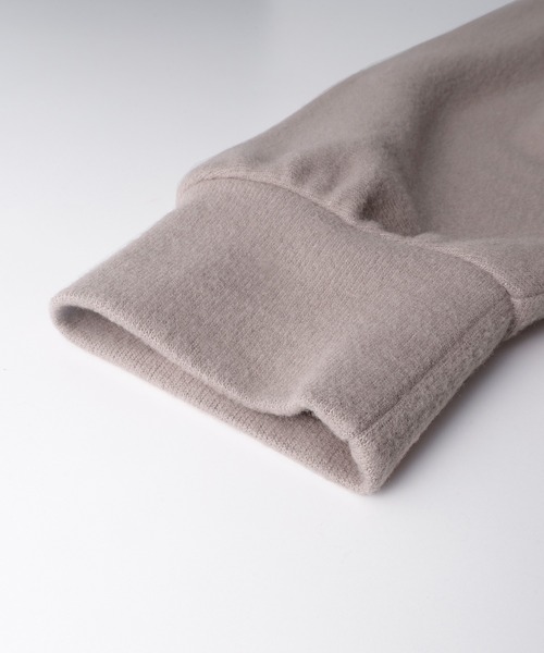 BELLUNA PLUS(ベルーナ)の「ネックレス付ふんわり裾タックプルオーバー(Tシャツ/カットソー・レディース・チャコール/モカ・XL/2XL/M/L)」の5枚目の写真