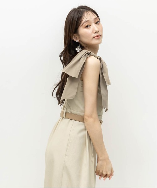 RANDA（ランダ）の「2WAY リボンショルダーロンパース（サロペット/オーバーオール・レディース・ベージュ/ネイビー/グレー・1/0）」の12枚目の写真