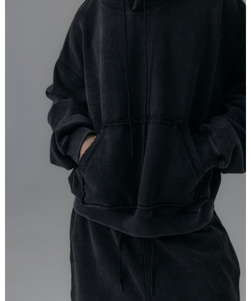 ANGLAN(アングラン)の「Heavyweight Washed Hoodie - Black(パーカー・メンズ・その他・ONE SIZE)」の8枚目の写真
