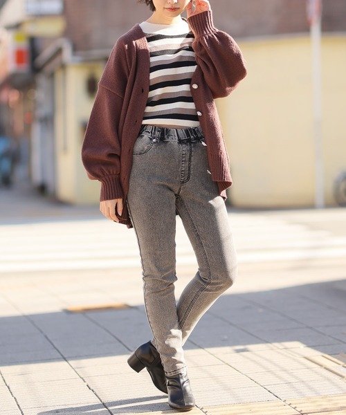 A HAPPY MARILYN(アハッピーマリリン)の「【選べる3丈×10サイズ】魔法の美ライン ストレッチ スキニー デニムパンツ(デニムパンツ・レディース・ブラック系2/ブルー系/ブラック系3/ブラック系1/ネイビー系1/ネイビー系2/ブラック系4/ネイビー系4/ネイビー系3・T8L/LLP/LL/TL/SM/8L/6L/T6L/S5L/5L/T5L/4L/T3L/SLL+/M/TM/S8L/S4L/T4L/S3L/3L/SLL/TLL/SL/L/7L/S6L/S7L/T7L/TLL+)」の20枚目の写真